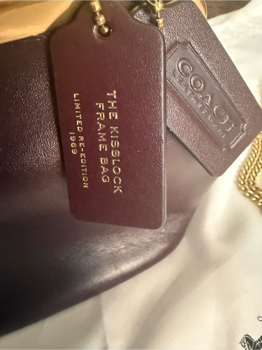 Coach Kisslock 16 Small Leather Frame Bag in Port..EUC! - Picture 7 of 8